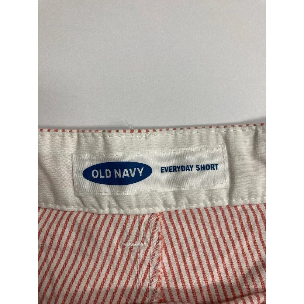 Old Navy Everyday Short Women's 8 Red/White Striped Seersucker Chino 3